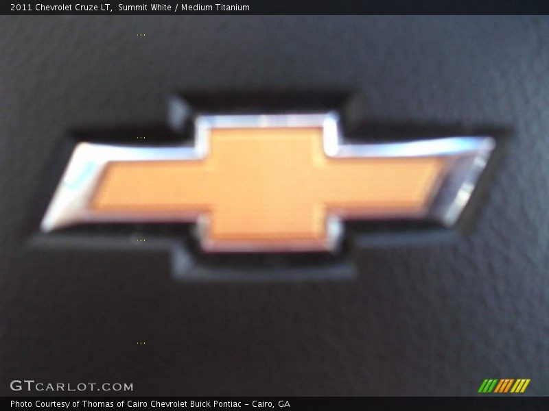 Summit White / Medium Titanium 2011 Chevrolet Cruze LT