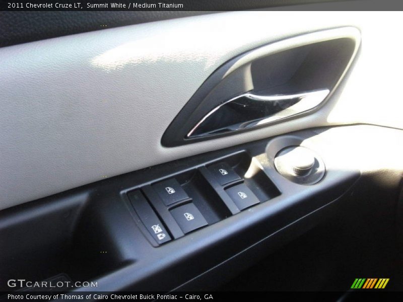 Summit White / Medium Titanium 2011 Chevrolet Cruze LT
