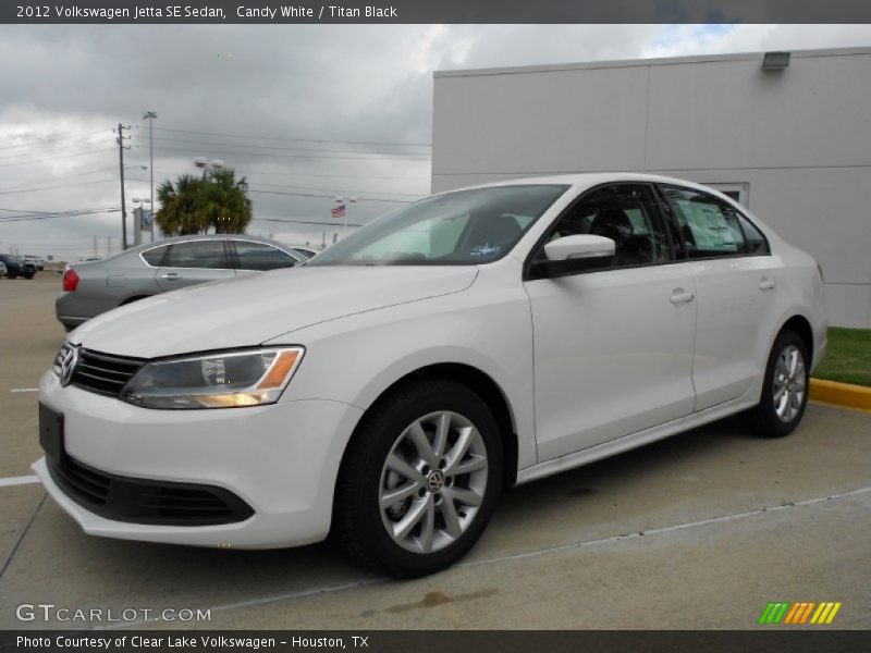 Candy White / Titan Black 2012 Volkswagen Jetta SE Sedan