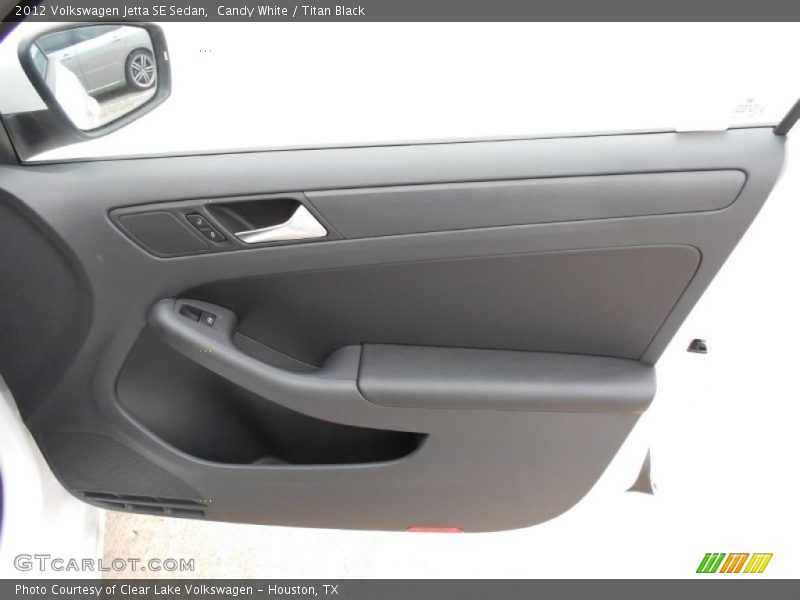 Candy White / Titan Black 2012 Volkswagen Jetta SE Sedan
