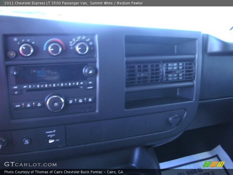 Summit White / Medium Pewter 2011 Chevrolet Express LT 3500 Passenger Van