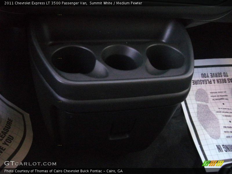 Summit White / Medium Pewter 2011 Chevrolet Express LT 3500 Passenger Van