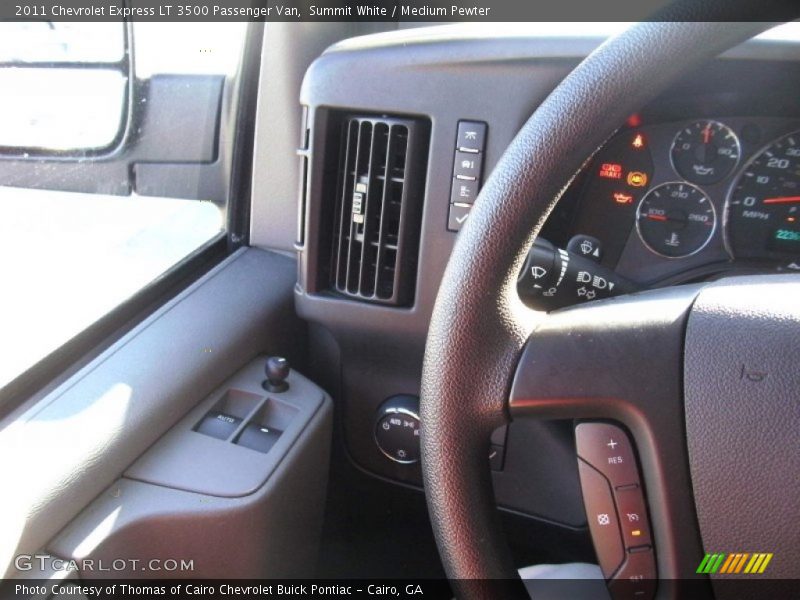 Summit White / Medium Pewter 2011 Chevrolet Express LT 3500 Passenger Van