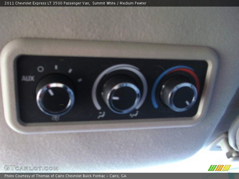 Summit White / Medium Pewter 2011 Chevrolet Express LT 3500 Passenger Van