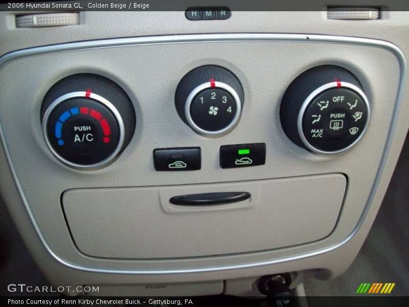 Golden Beige / Beige 2006 Hyundai Sonata GL