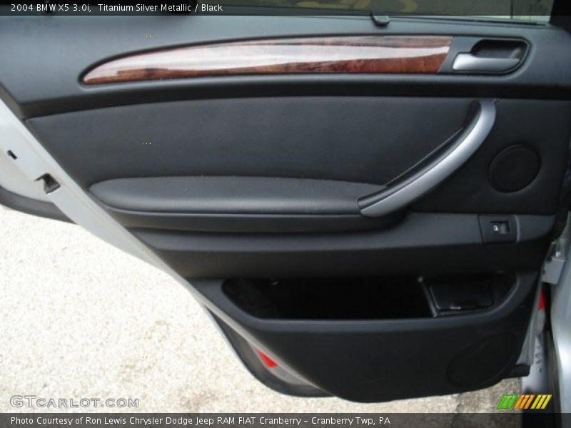 Titanium Silver Metallic / Black 2004 BMW X5 3.0i