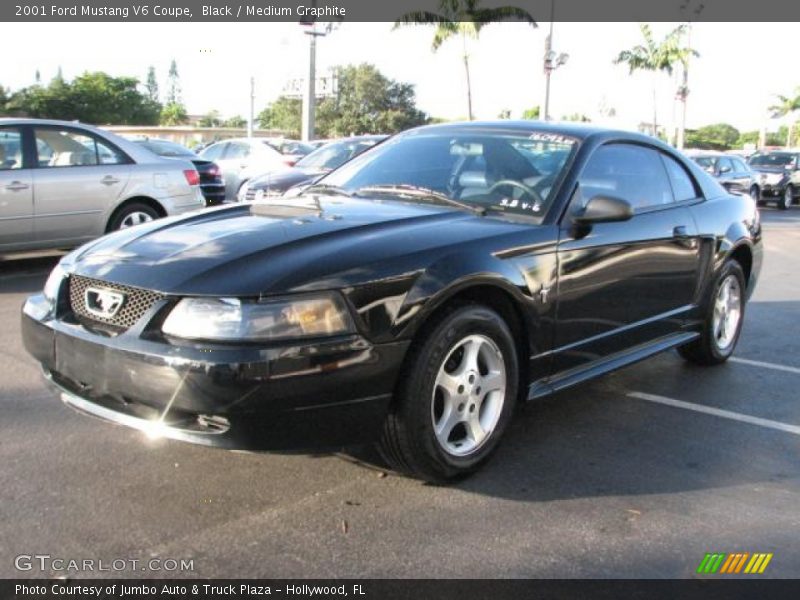 Front 3/4 View of 2001 Mustang V6 Coupe