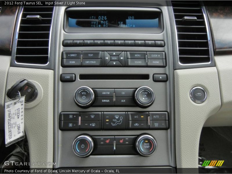 Controls of 2012 Taurus SEL