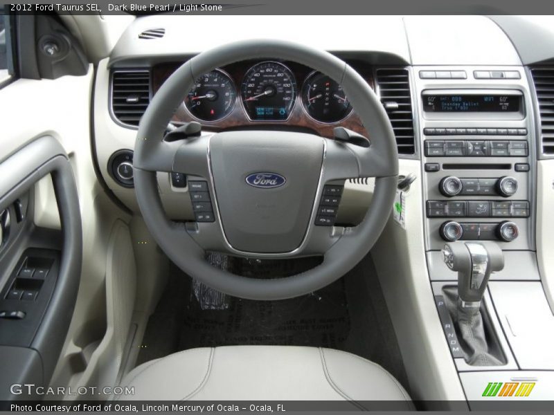 Dashboard of 2012 Taurus SEL