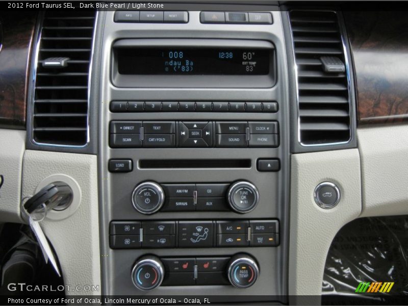 Controls of 2012 Taurus SEL