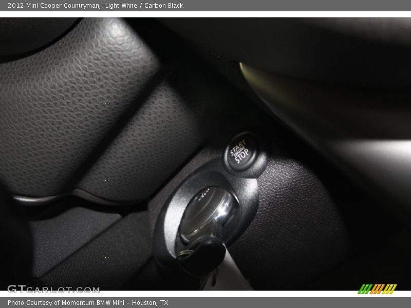 Light White / Carbon Black 2012 Mini Cooper Countryman