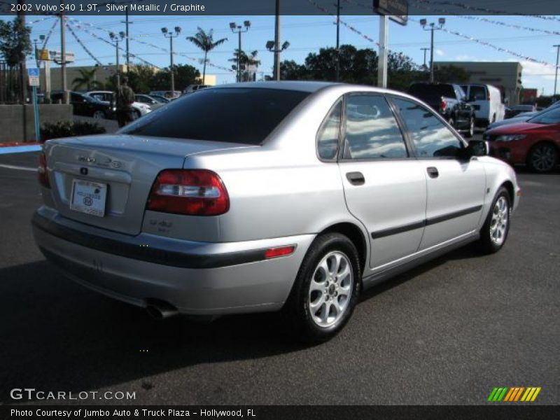 Silver Metallic / Graphite 2002 Volvo S40 1.9T