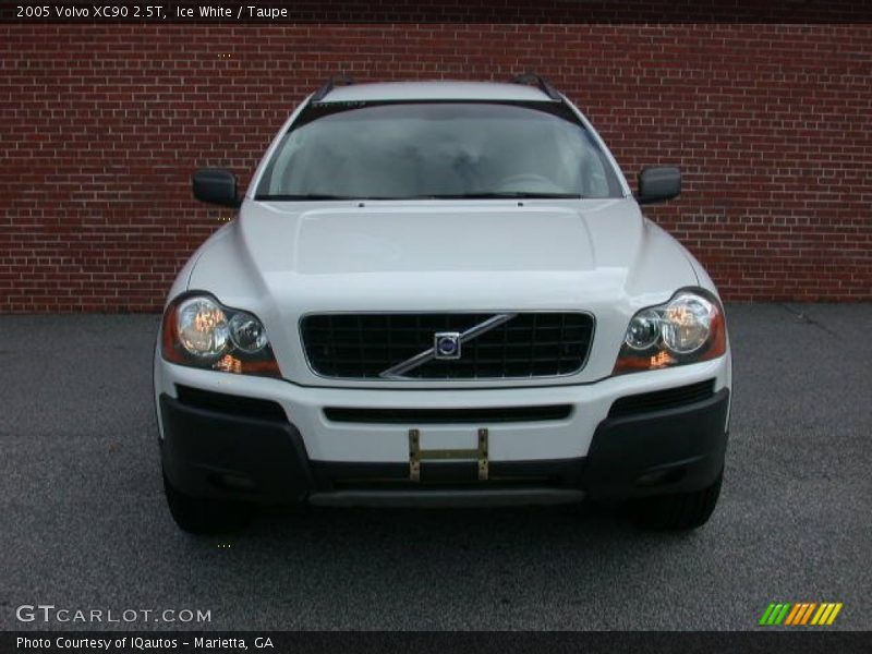 Ice White / Taupe 2005 Volvo XC90 2.5T