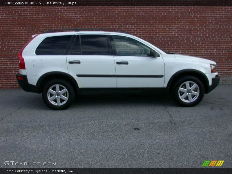 Ice White / Taupe 2005 Volvo XC90 2.5T
