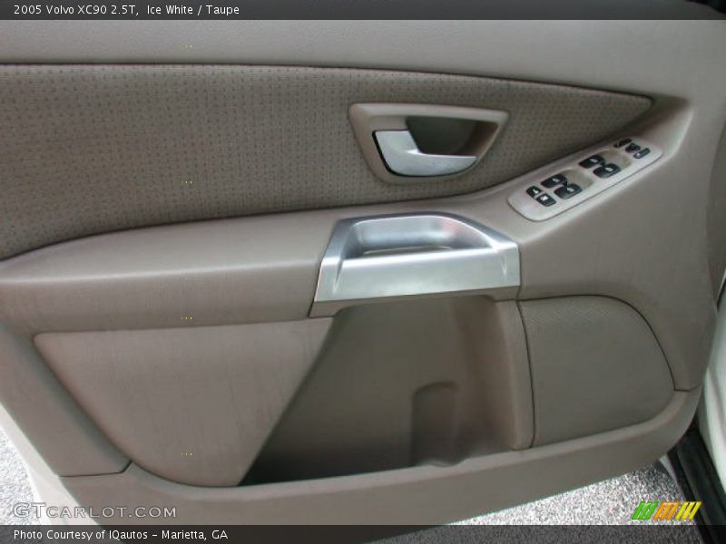 Ice White / Taupe 2005 Volvo XC90 2.5T