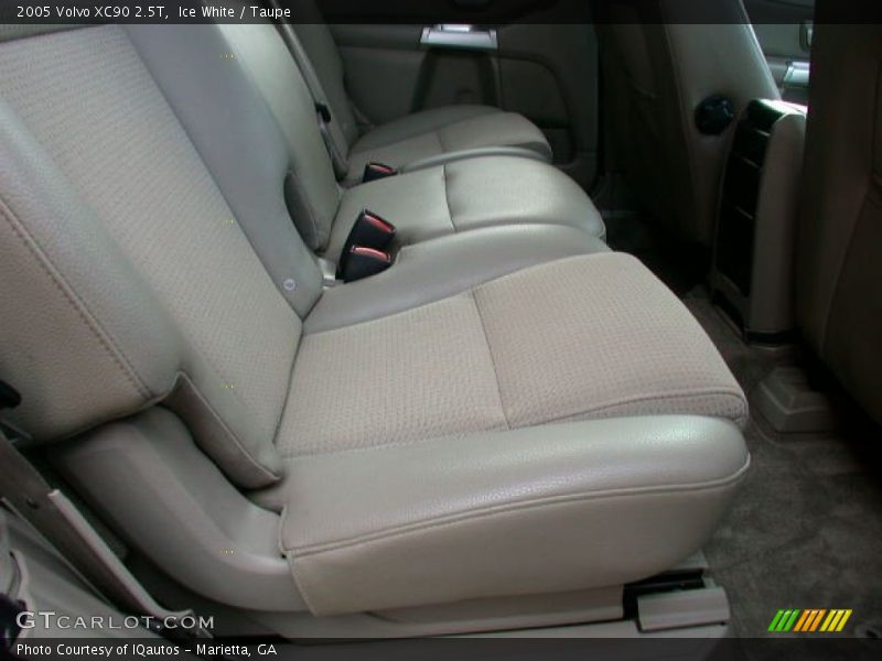 Ice White / Taupe 2005 Volvo XC90 2.5T