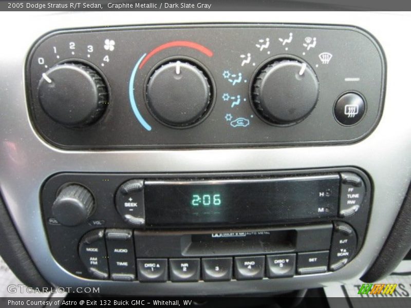 Controls of 2005 Stratus R/T Sedan