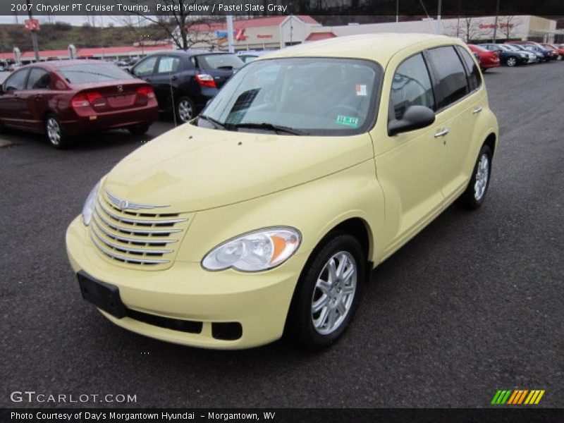 Front 3/4 View of 2007 PT Cruiser Touring