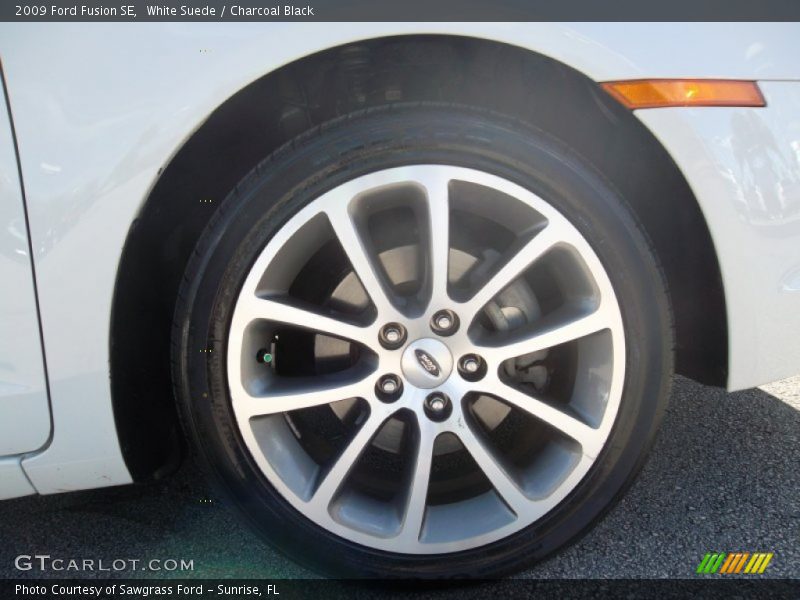 White Suede / Charcoal Black 2009 Ford Fusion SE