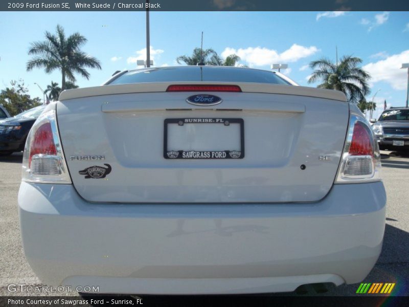 White Suede / Charcoal Black 2009 Ford Fusion SE