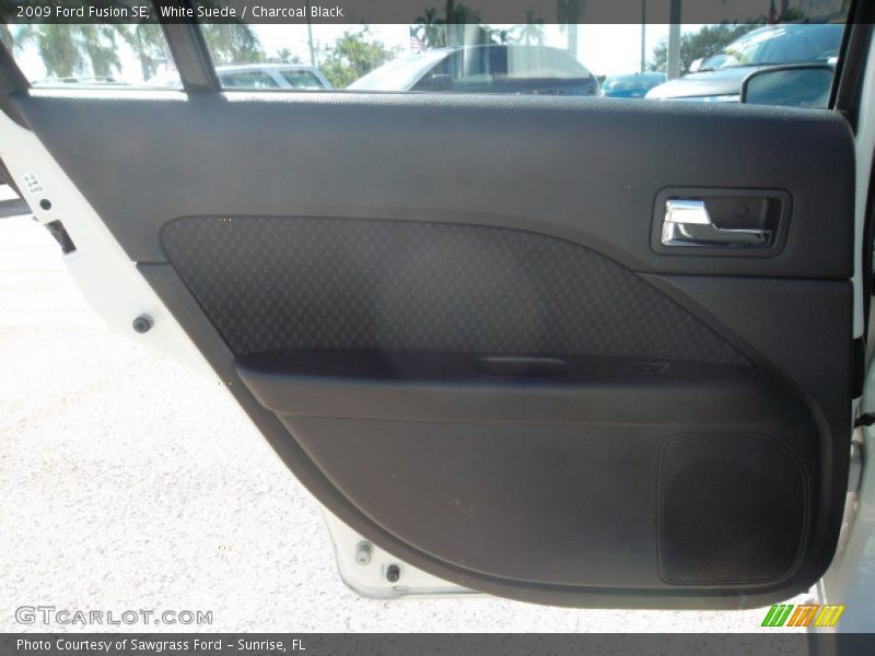 White Suede / Charcoal Black 2009 Ford Fusion SE
