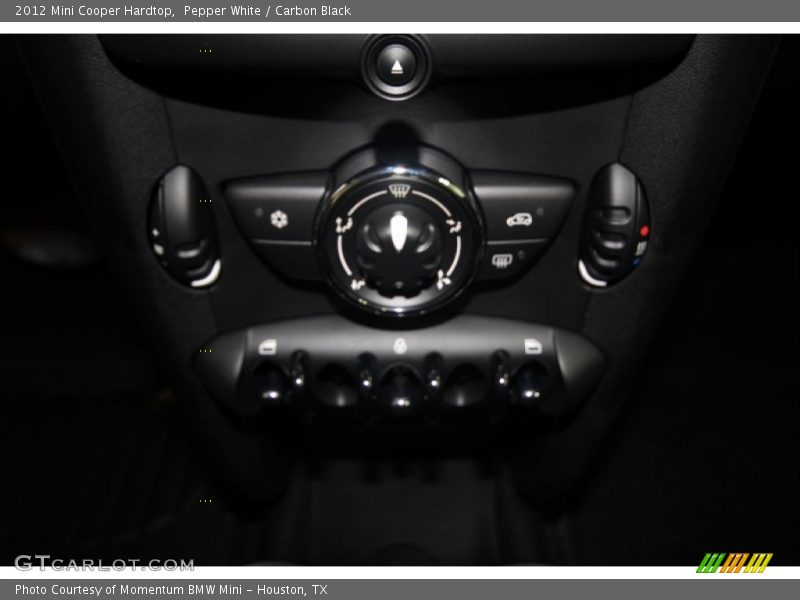 Pepper White / Carbon Black 2012 Mini Cooper Hardtop