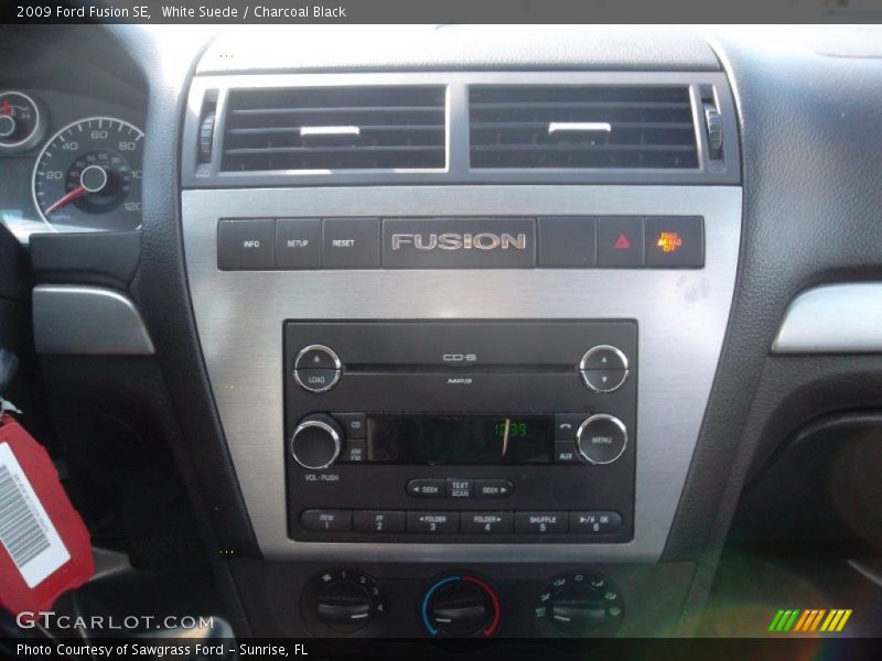White Suede / Charcoal Black 2009 Ford Fusion SE