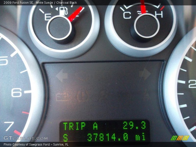 White Suede / Charcoal Black 2009 Ford Fusion SE