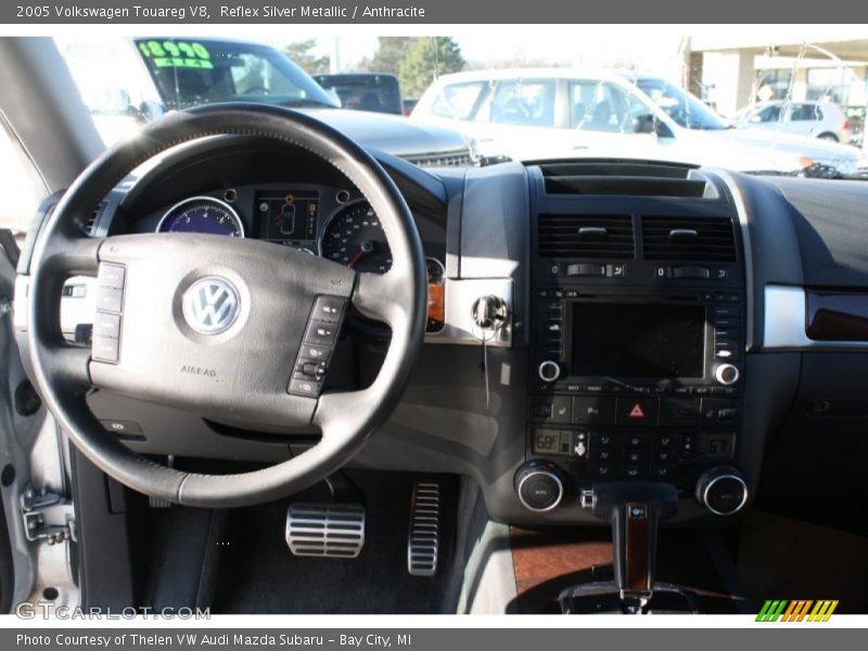 Reflex Silver Metallic / Anthracite 2005 Volkswagen Touareg V8
