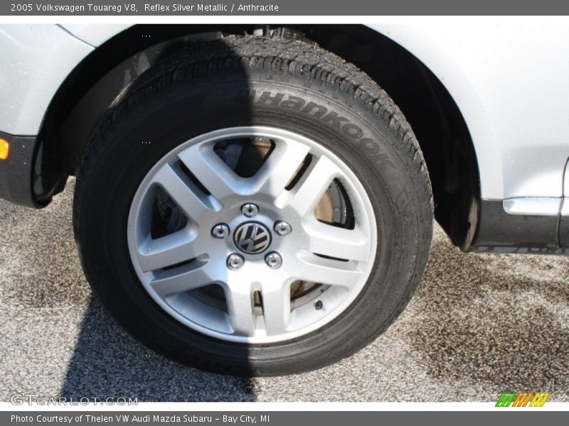 Reflex Silver Metallic / Anthracite 2005 Volkswagen Touareg V8