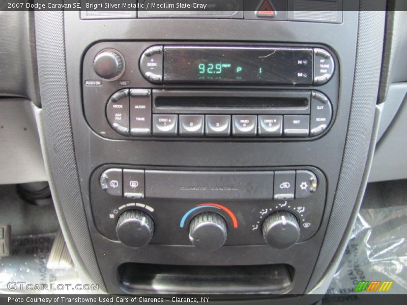 Controls of 2007 Caravan SE