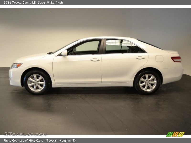 Super White / Ash 2011 Toyota Camry LE