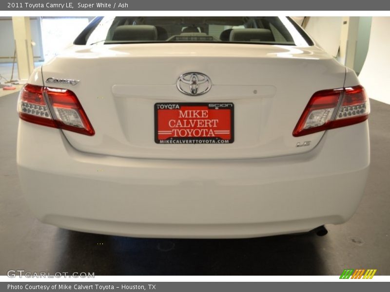 Super White / Ash 2011 Toyota Camry LE
