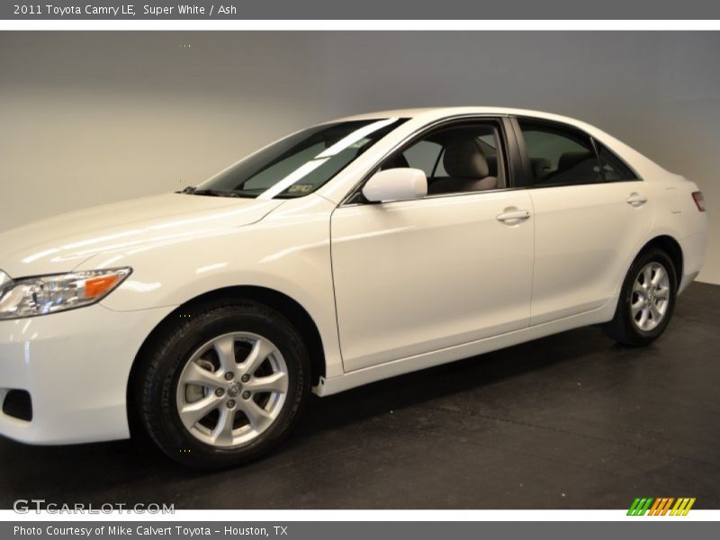 Super White / Ash 2011 Toyota Camry LE