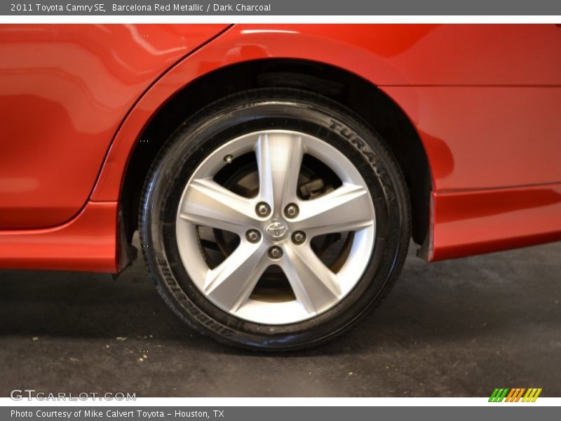 Barcelona Red Metallic / Dark Charcoal 2011 Toyota Camry SE