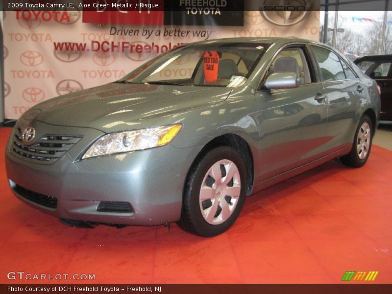 Aloe Green Metallic / Bisque 2009 Toyota Camry LE