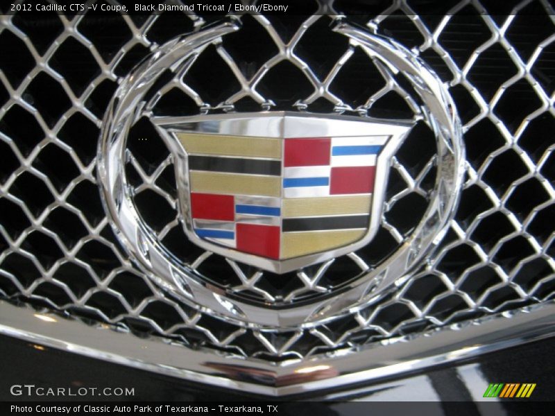  2012 CTS -V Coupe Logo