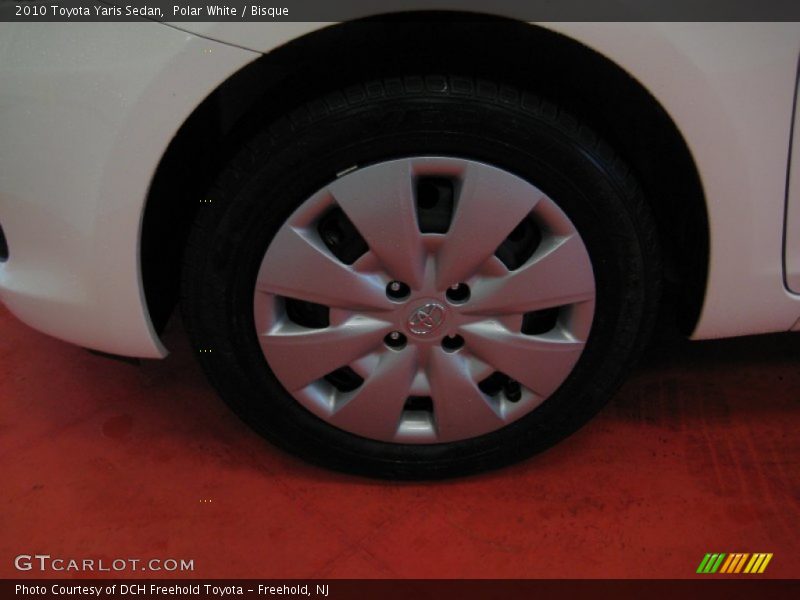 Polar White / Bisque 2010 Toyota Yaris Sedan
