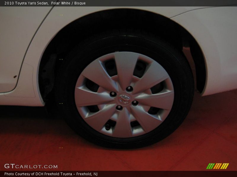 Polar White / Bisque 2010 Toyota Yaris Sedan