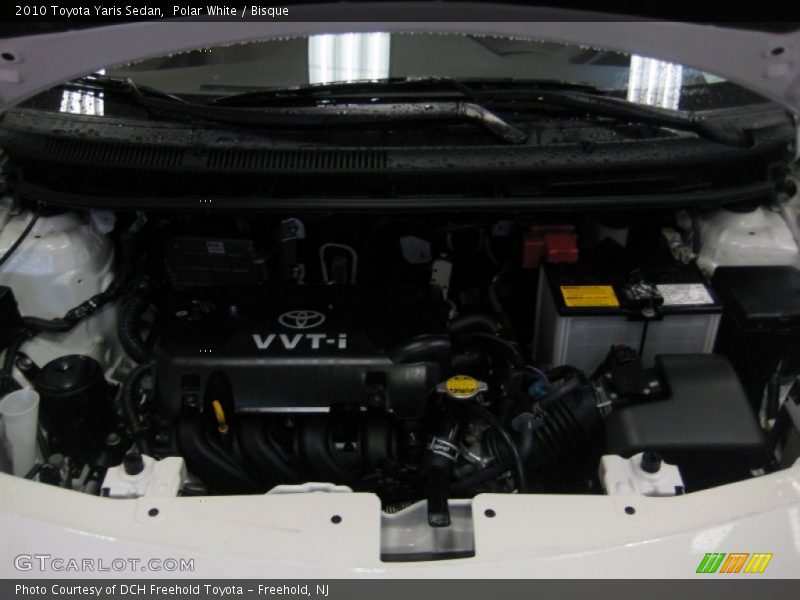 Polar White / Bisque 2010 Toyota Yaris Sedan