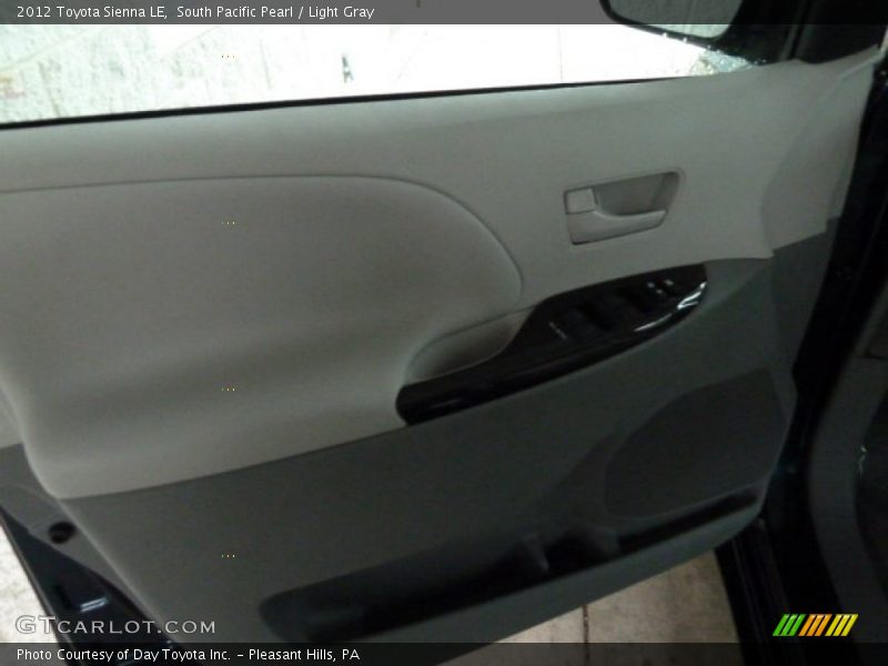 South Pacific Pearl / Light Gray 2012 Toyota Sienna LE
