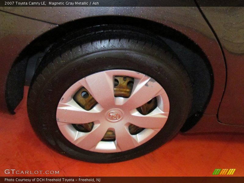 Magnetic Gray Metallic / Ash 2007 Toyota Camry LE