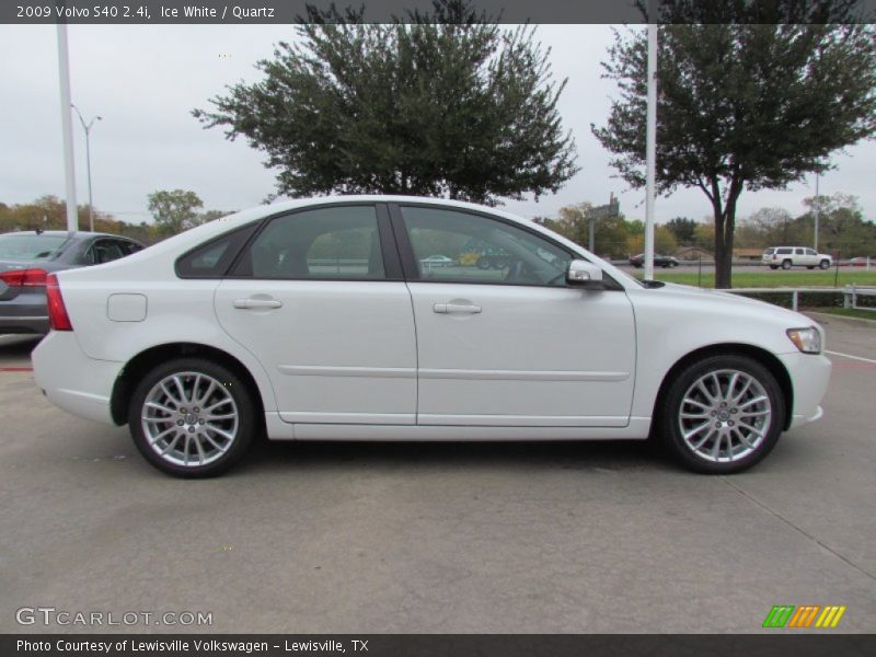 Ice White / Quartz 2009 Volvo S40 2.4i