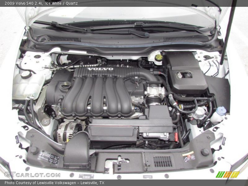 Ice White / Quartz 2009 Volvo S40 2.4i