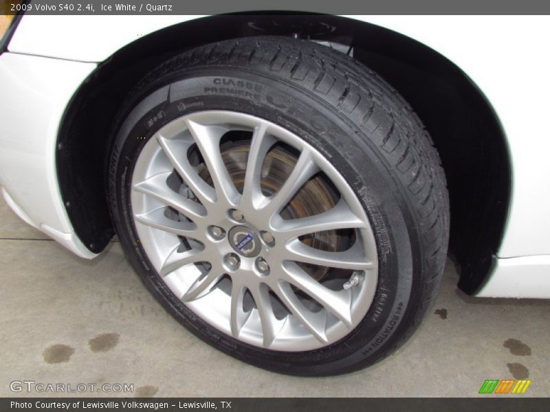 Ice White / Quartz 2009 Volvo S40 2.4i