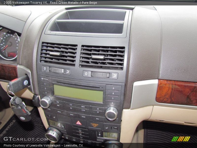 Reed Green Metallic / Pure Beige 2005 Volkswagen Touareg V6