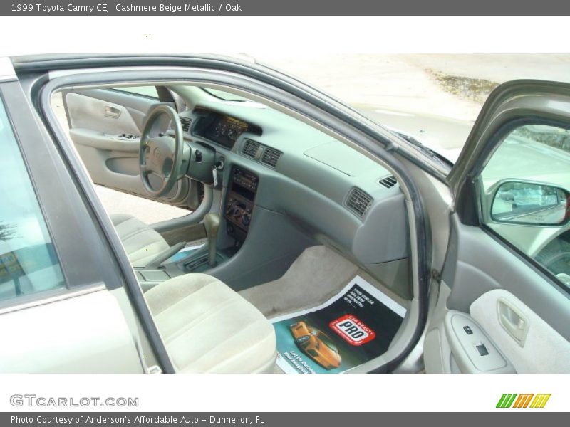 Cashmere Beige Metallic / Oak 1999 Toyota Camry CE