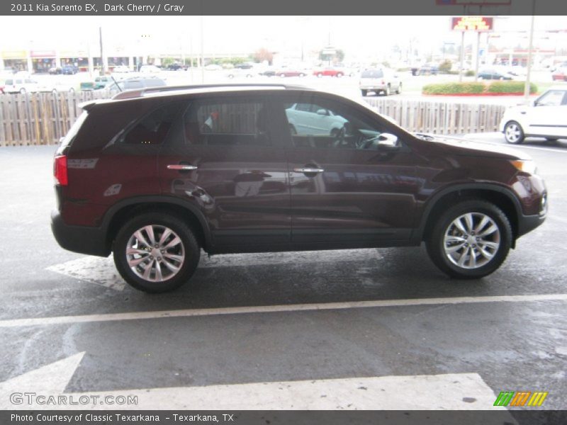 Dark Cherry / Gray 2011 Kia Sorento EX
