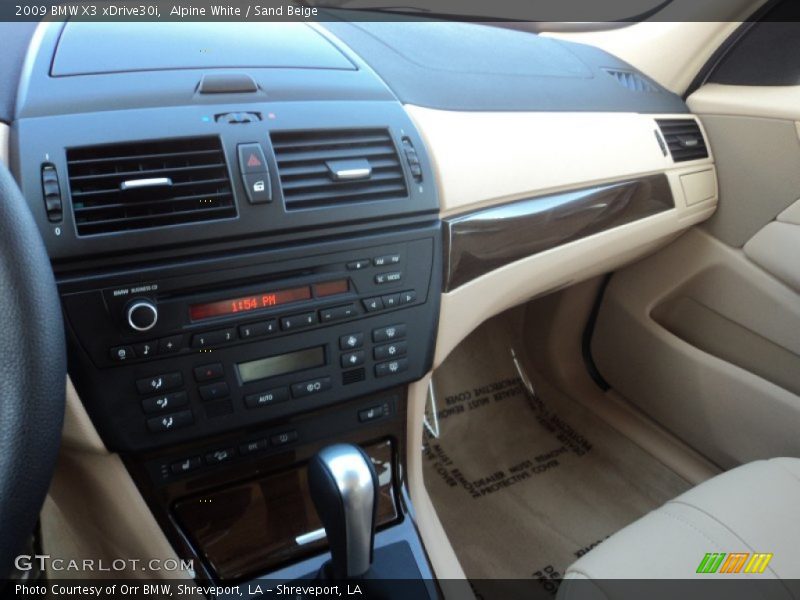 Alpine White / Sand Beige 2009 BMW X3 xDrive30i