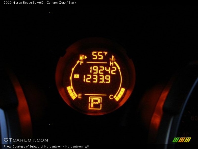 Gotham Gray / Black 2010 Nissan Rogue SL AWD